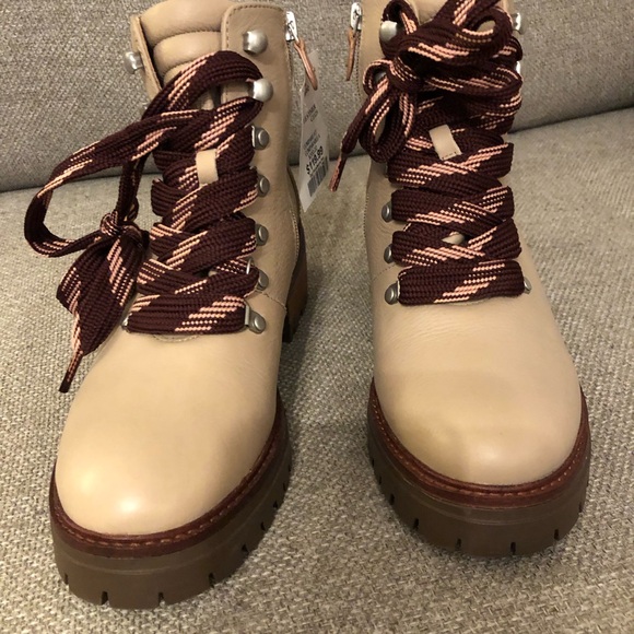 Gentle Souls by Kenneth Cole size 8 leather boots - Picture 4 of 8